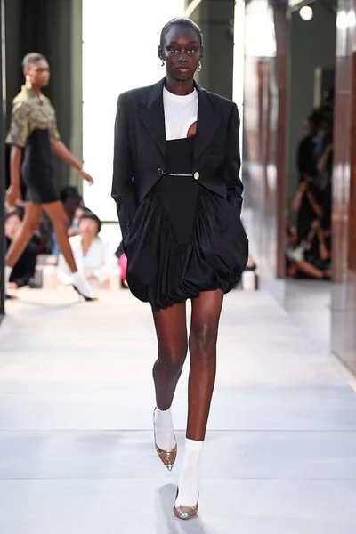 Look 72